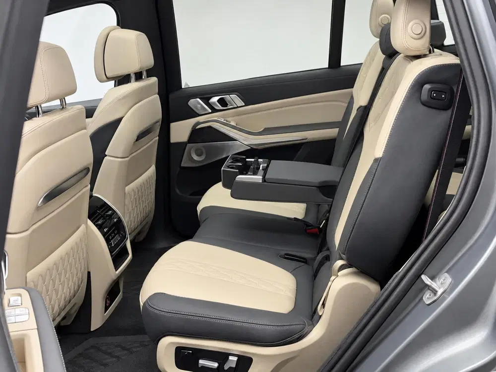 BMW X7 M60i xDrive M Sport Automaat uit 2023, foto 9