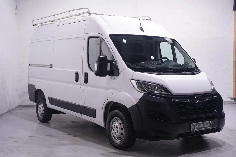 Opel Movano 2.2D 140 pk L2H2 Navi uit 2023, foto 2