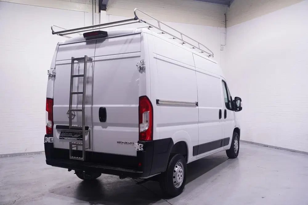 Opel Movano 2.2D 140 pk L2H2 Navi uit 2023, foto 4