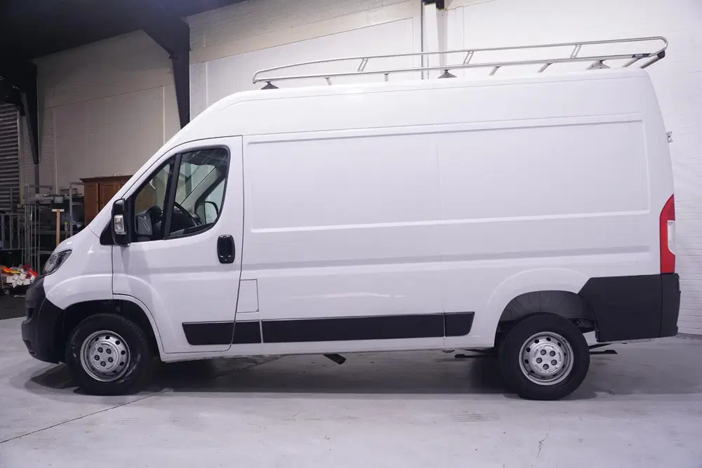 Opel Movano 2.2D 140 pk L2H2 Navi uit 2023, foto 7