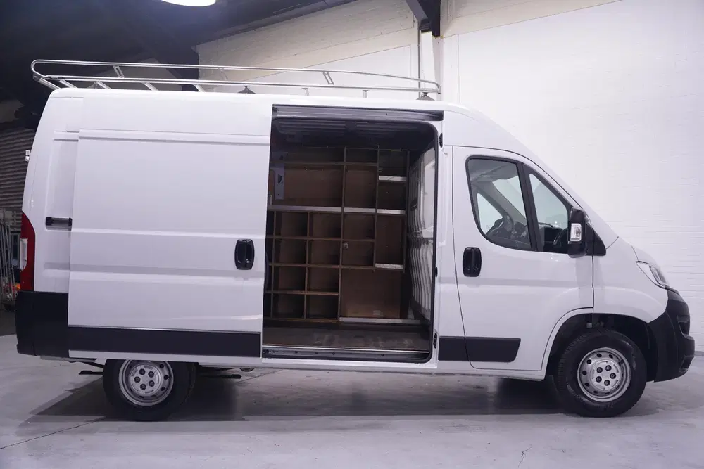 Opel Movano 2.2D 140 pk L2H2 Navi uit 2023, foto 9