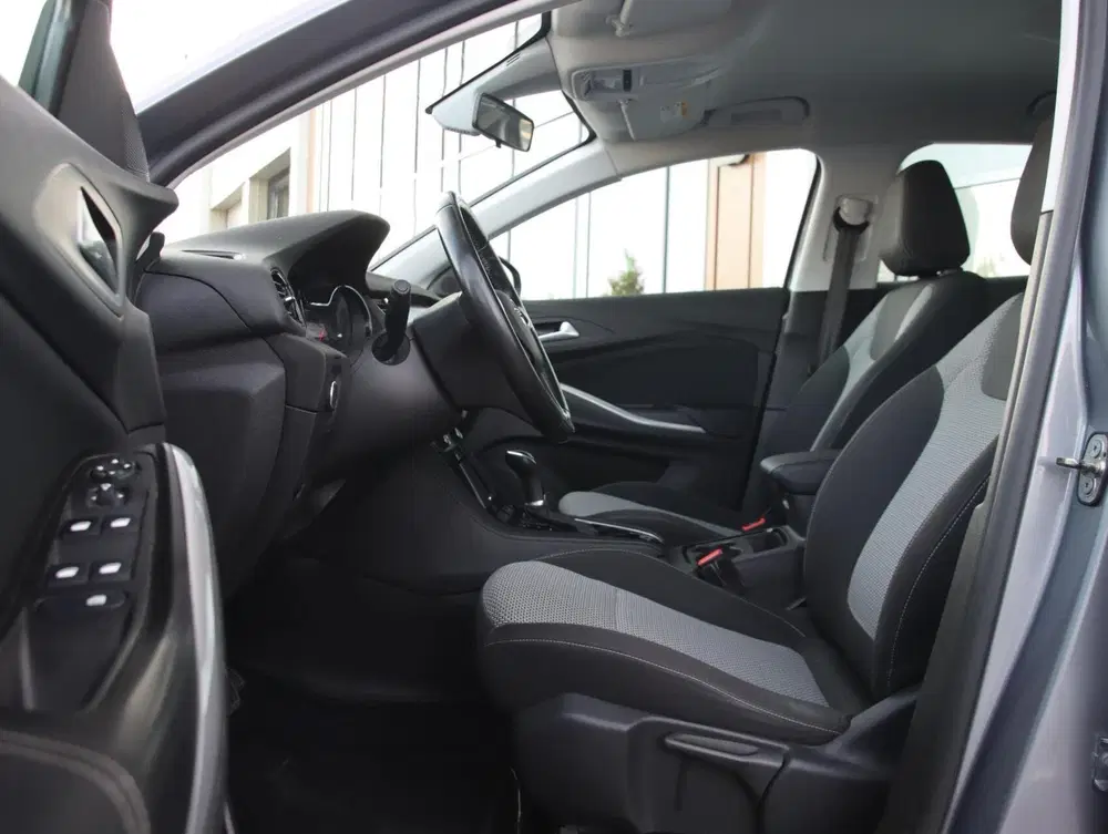 Opel Grandland 1.2 130PK Turbo Business Executive uit 2021, foto 4