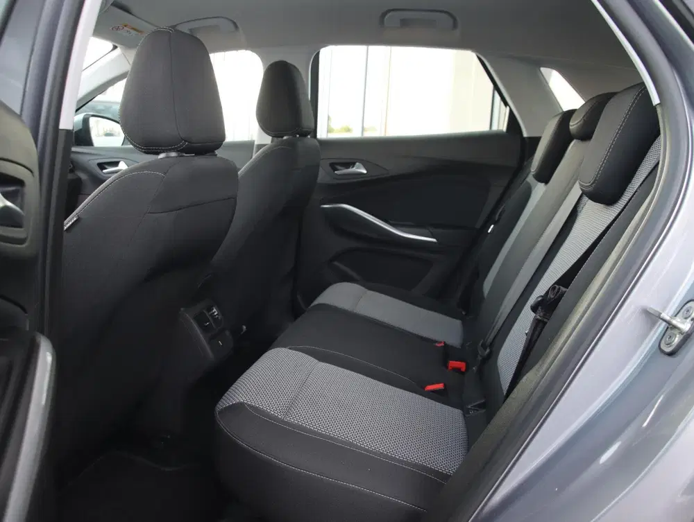 Opel Grandland 1.2 130PK Turbo Business Executive uit 2021, foto 6