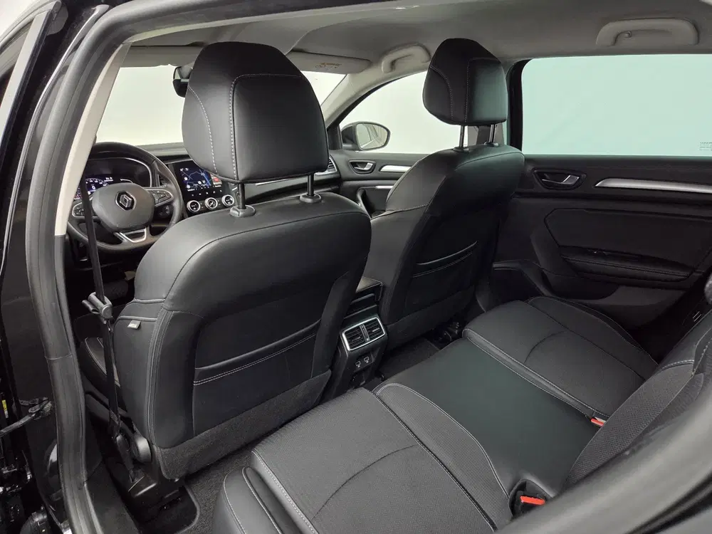 Renault Megane Mégane Estate 1.3 TCe 140 EDC Intens uit 2022, foto 11