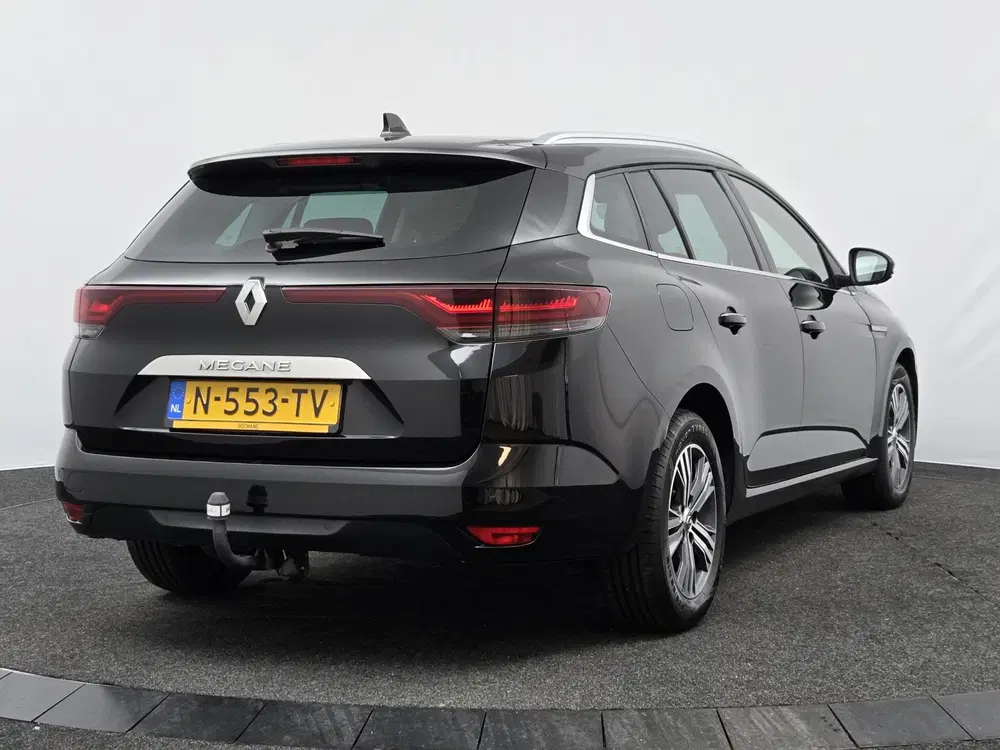 Renault Megane Mégane Estate 1.3 TCe 140 EDC Intens uit 2022, foto 2