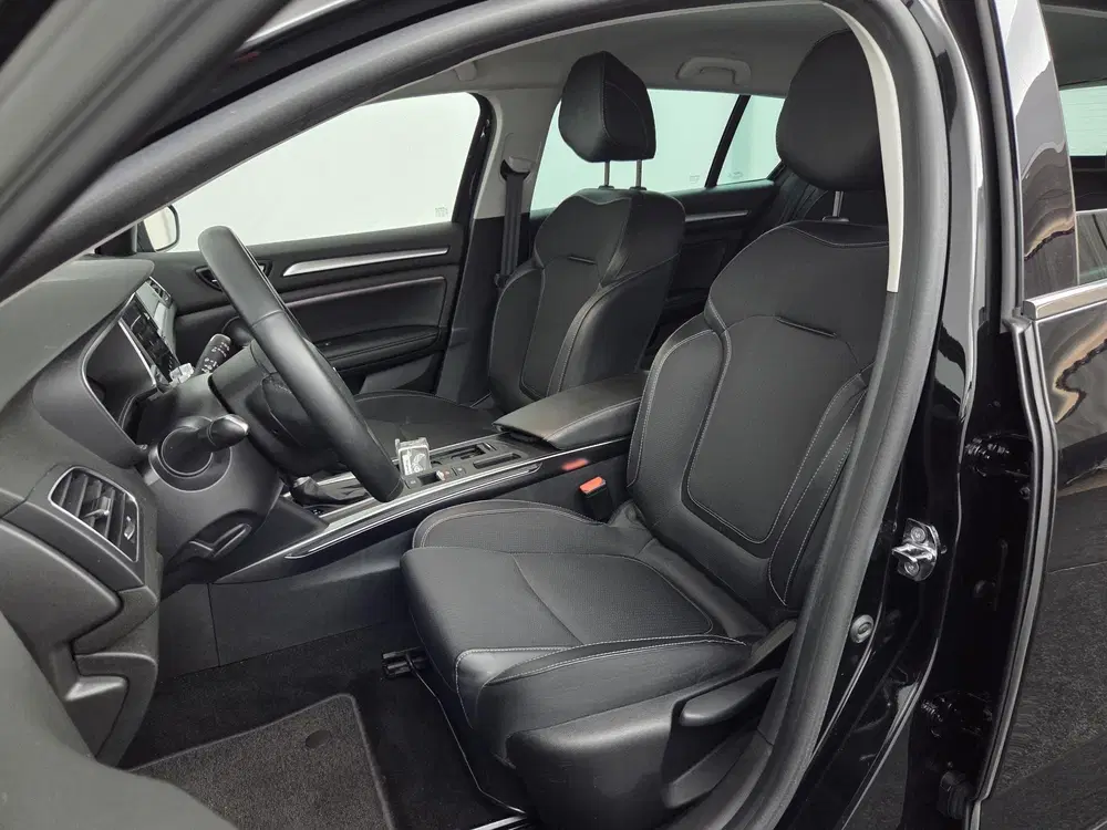 Renault Megane Mégane Estate 1.3 TCe 140 EDC Intens uit 2022, foto 7