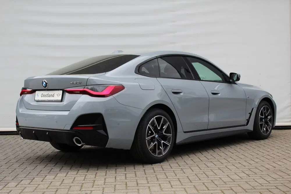 BMW 4-serie Coupé 420i M Sport Automaat uit 2026, foto 2