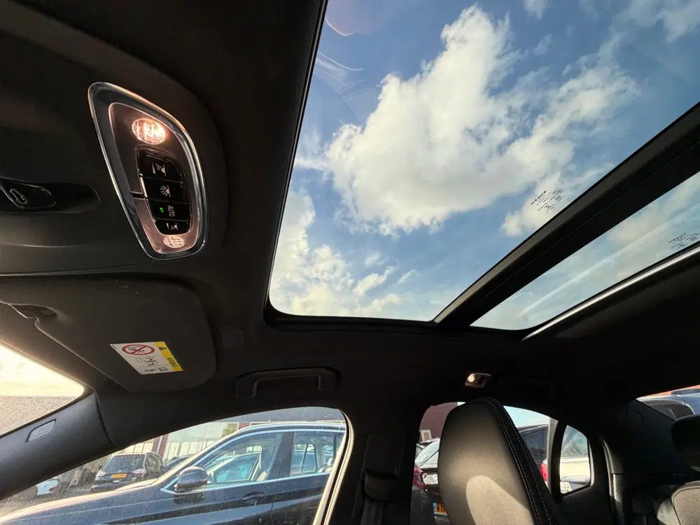 Volvo S60 2.0 Recharge T8 AWD R-Design uit 2020, foto 5