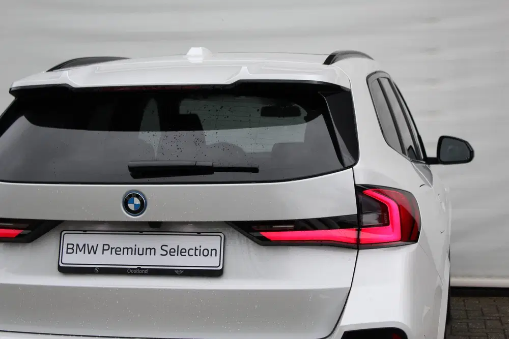 BMW iX1 eDrive20 M Sport uit 2025, foto 11