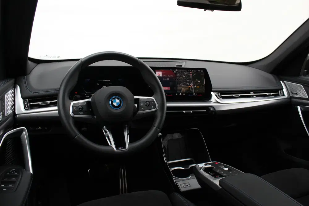 BMW iX1 eDrive20 M Sport uit 2025, foto 12
