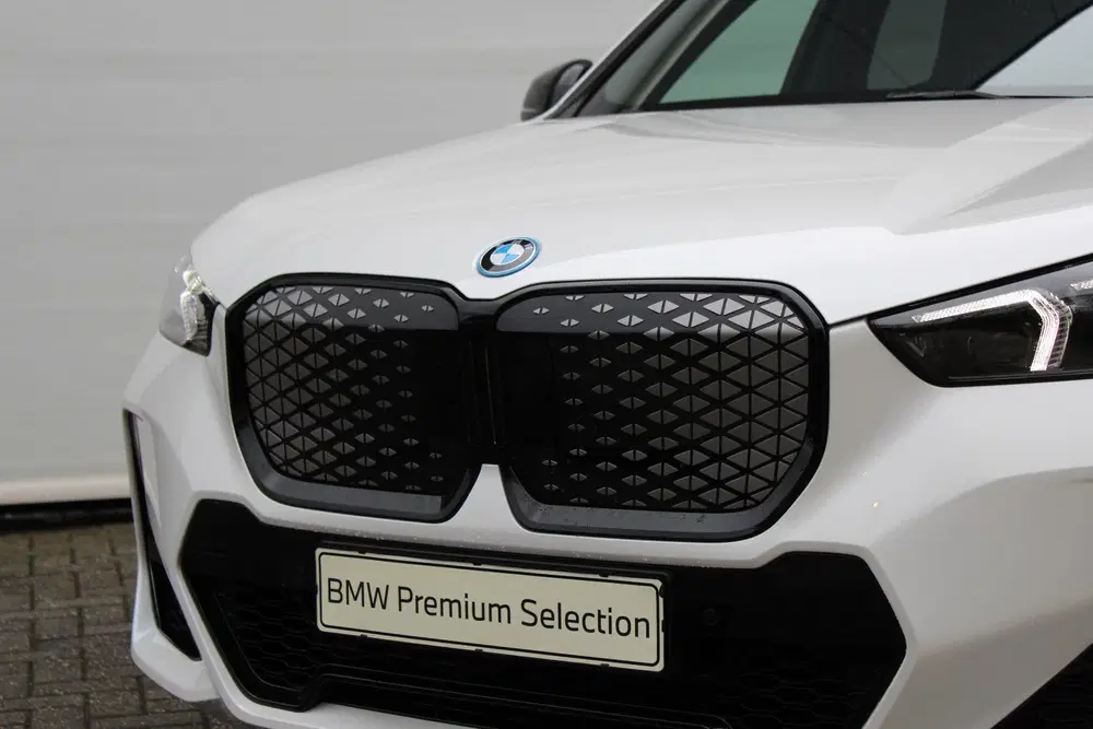BMW iX1 eDrive20 M Sport uit 2025, foto 15