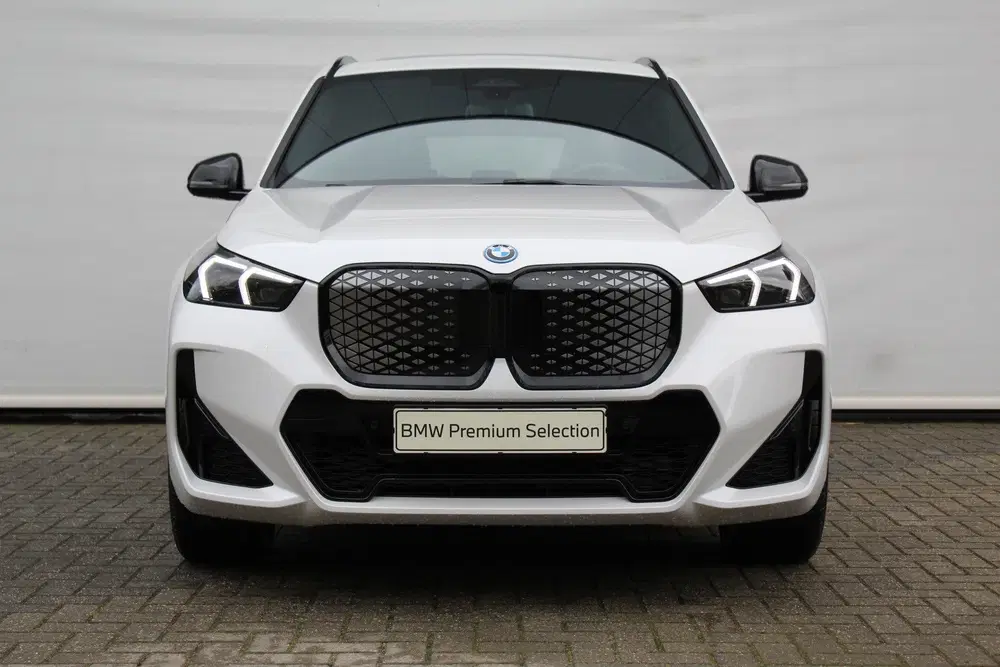 BMW iX1 eDrive20 M Sport uit 2025, foto 5