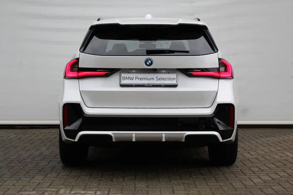 BMW iX1 eDrive20 M Sport uit 2025, foto 6