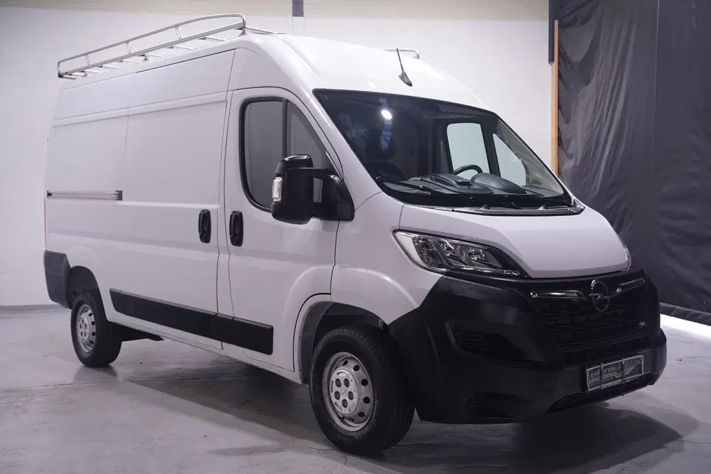 Opel Movano 2.2D 140 pk L2H2 Imperiaal met Trap uit 2023, foto 2