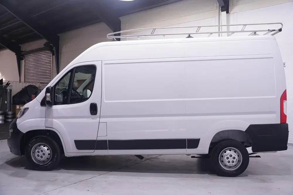 Opel Movano 2.2D 140 pk L2H2 Imperiaal met Trap uit 2023, foto 7