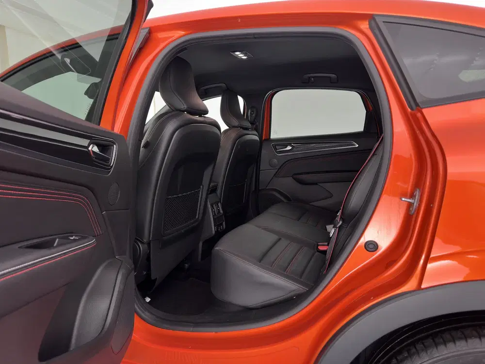 Renault Arkana 1.6 E-Tech Hybrid 145 R.S. Line (INCL-BTW) uit 2021, foto 9