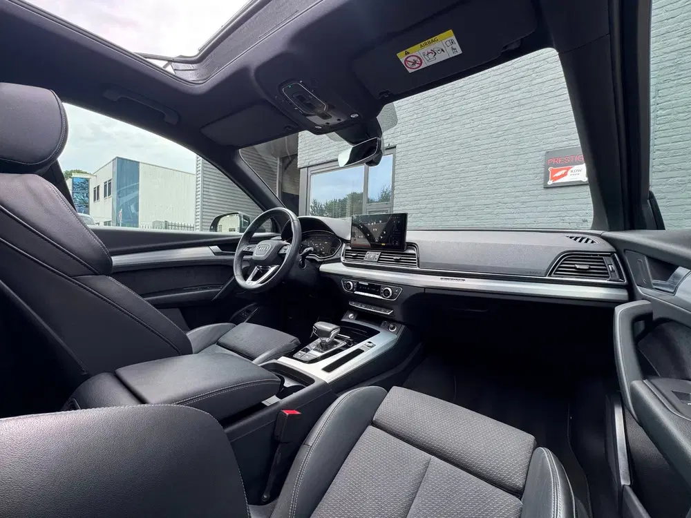 Audi Q5 55 TFSI e S edition Competition uit 2022, foto 11