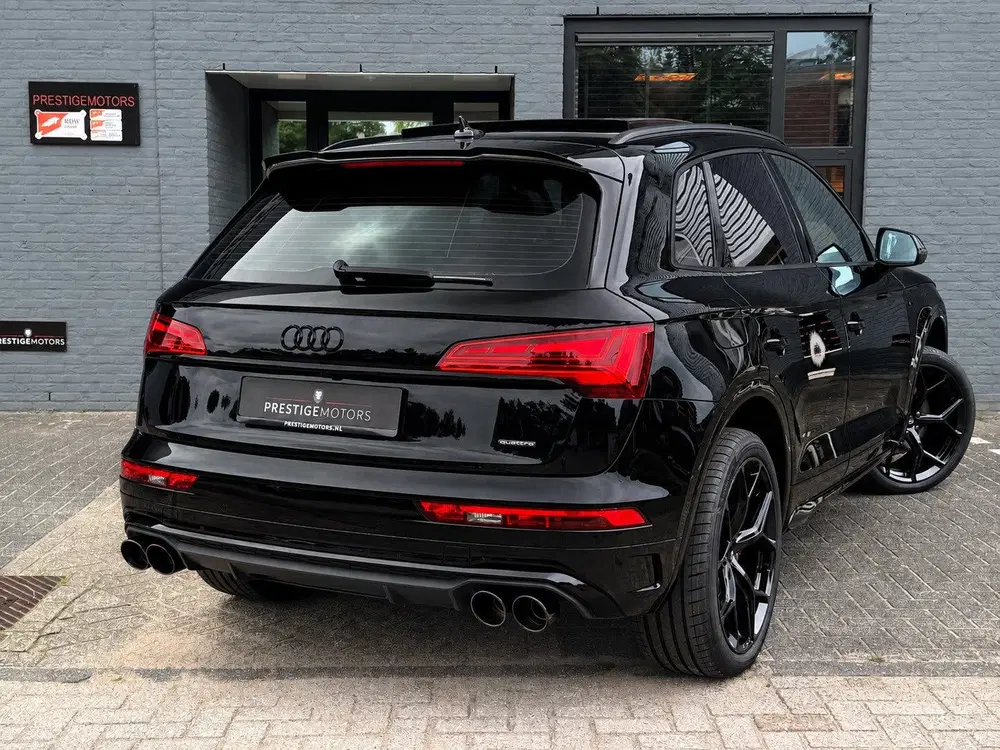 Audi Q5 55 TFSI e S edition Competition uit 2022, foto 8