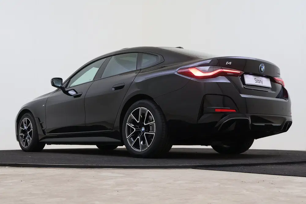BMW i4 eDrive40 M Sport uit 2025, foto 11