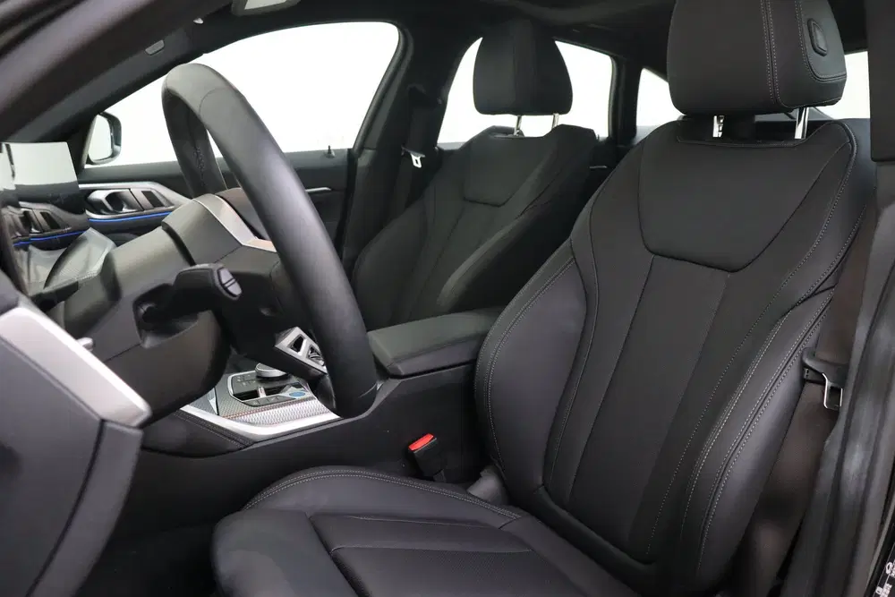BMW i4 eDrive40 M Sport uit 2025, foto 8