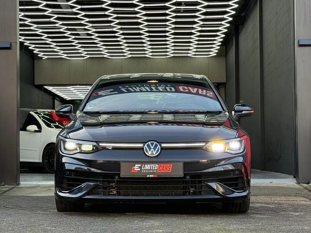 Volkswagen Golf 8R 2.0 TSI R 4Motion PANO uit 2023, foto 12