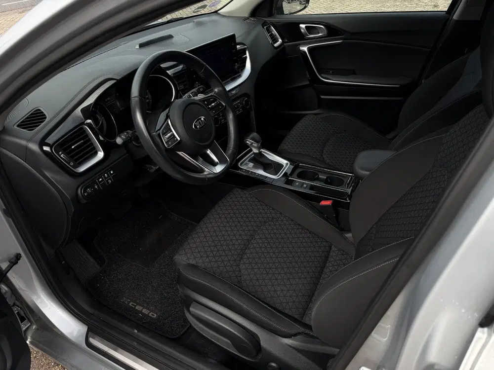 Kia Ceed 1.6 GDI PHEV DynamicLine uit 2021, foto 10