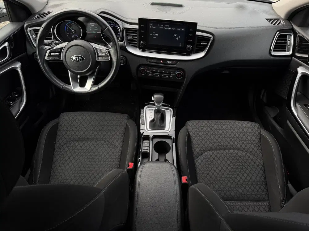 Kia Ceed 1.6 GDI PHEV DynamicLine uit 2021, foto 3