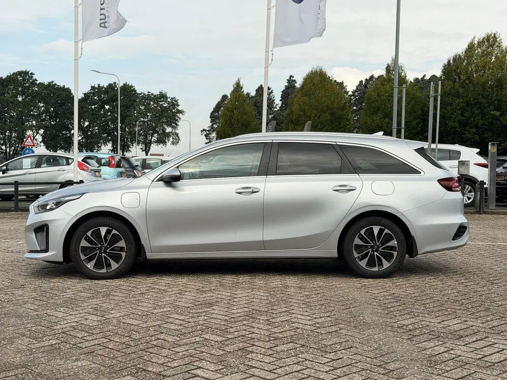 Kia Ceed 1.6 GDI PHEV DynamicLine uit 2021, foto 6
