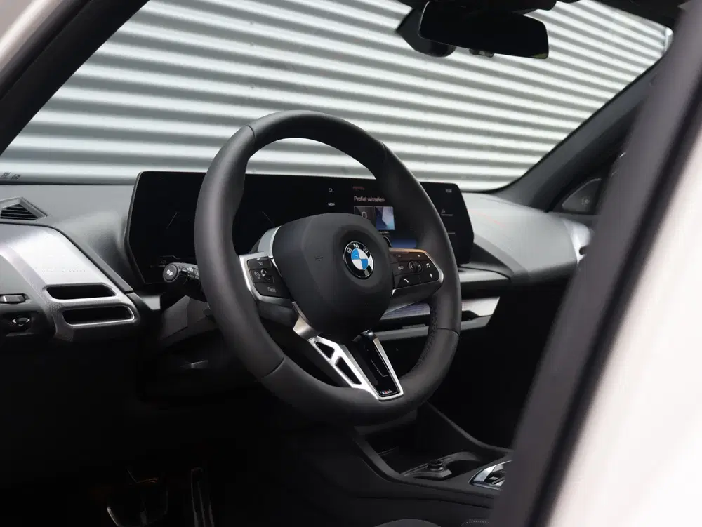 BMW 1-serie 5-deurs 120 uit 2025, foto 14