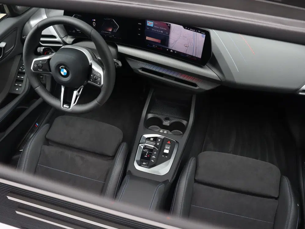 BMW 1-serie 5-deurs 120 uit 2025, foto 15