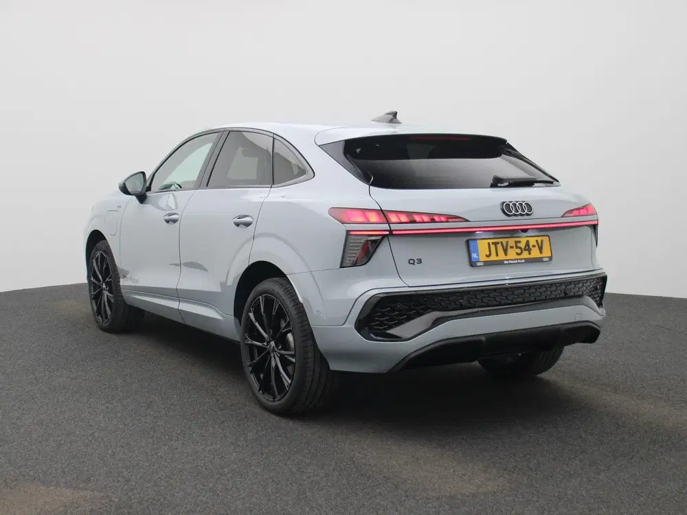 Audi Q3 1.5 e-hybrid S edition 272 PK l Demo l Ada uit 2026, foto 3