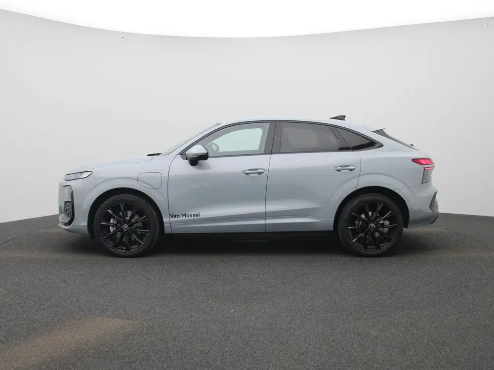 Audi Q3 1.5 e-hybrid S edition 272 PK l Demo l Ada uit 2026, foto 4