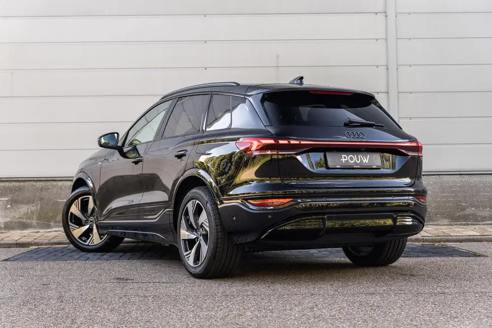 Audi Q6 e-tron 252pk S Edition 83 kWh uit 2026, foto 11