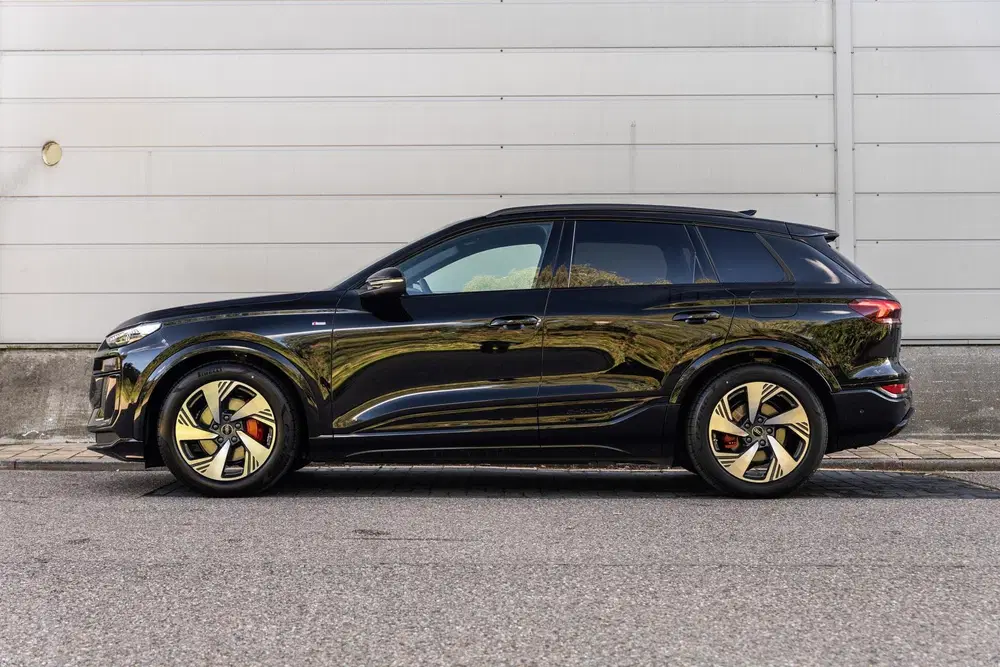 Audi Q6 e-tron 252pk S Edition 83 kWh uit 2026, foto 12