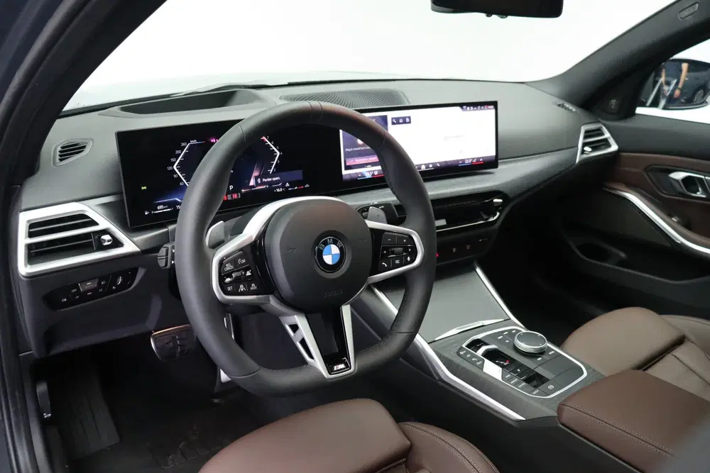 BMW 3-serie 330i xDrive M Sport Automaat uit 2026, foto 15