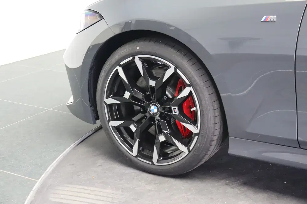 BMW 3-serie 330i xDrive M Sport Automaat uit 2026, foto 6