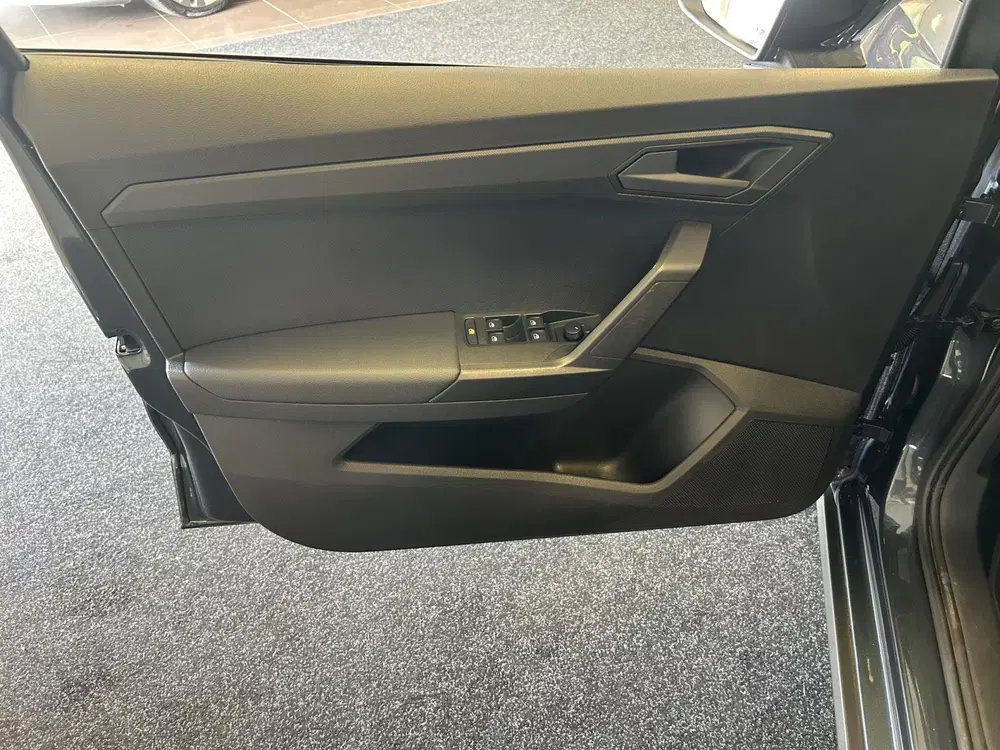 SEAT Arona 1.0 TSI Reference uit 2022, foto 15