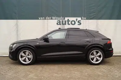Audi Q8 55 TFSI Quattro Hybrid ProLine S-Line -PAN uit 2022