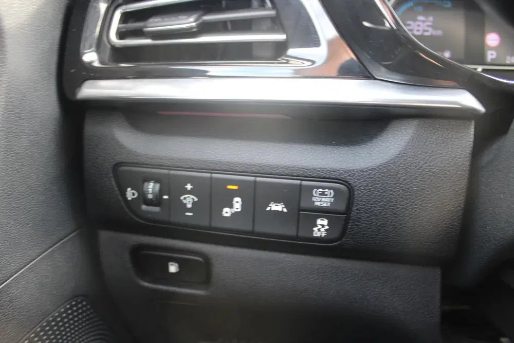 Kia Niro 1.6 GDi Hybrid DynamicPlusLine navigatei uit 2020, foto 13