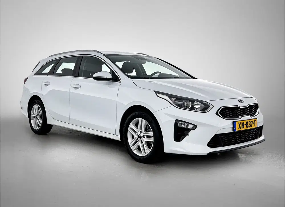 Kia Ceed 1.4 T-GDi DynamicLine uit 2019, foto 13