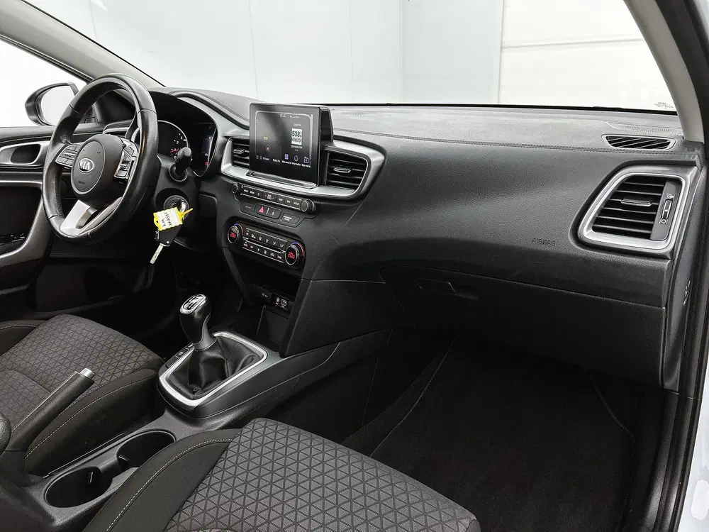 Kia Ceed 1.4 T-GDi DynamicLine uit 2019, foto 6