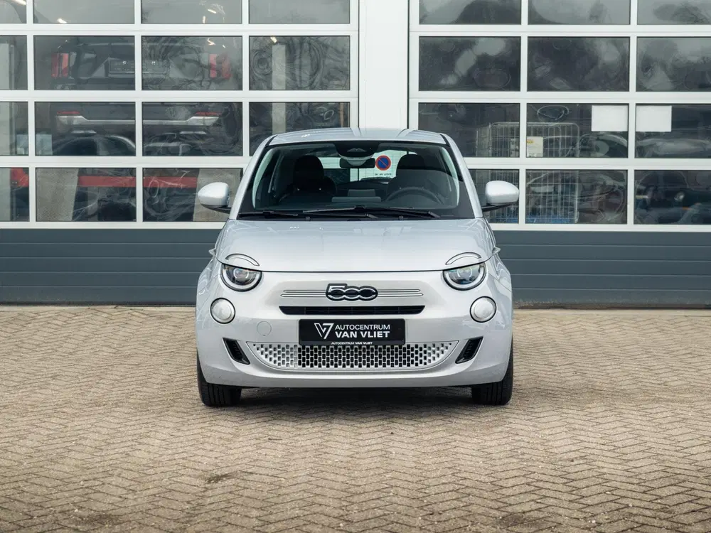 Fiat 500 Hybrid Torino Launch Edition uit 2026, foto 2
