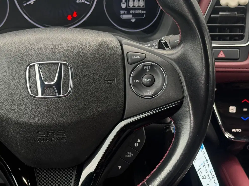 Honda HR-V 1.5 i-VTEC Elegance uit 2019, foto 13