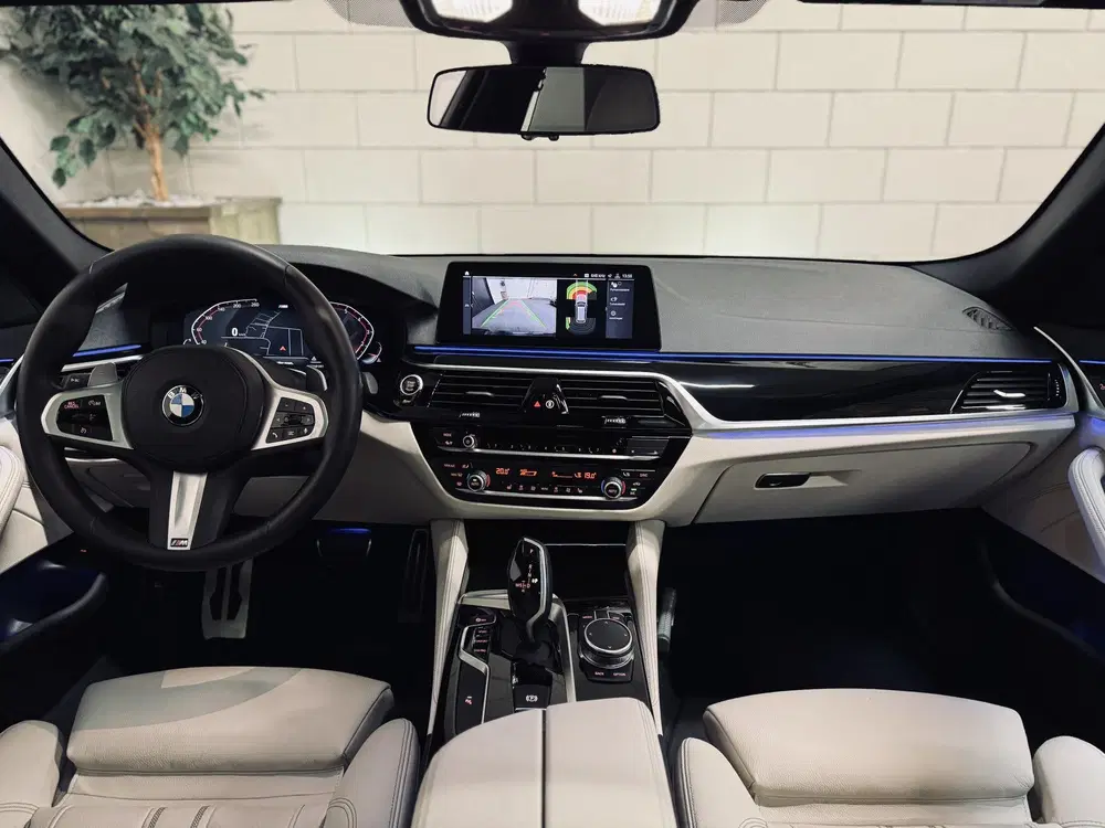 BMW 5-serie 5 Serie Touring 530i High Exe. M-Sport uit 2019, foto 3