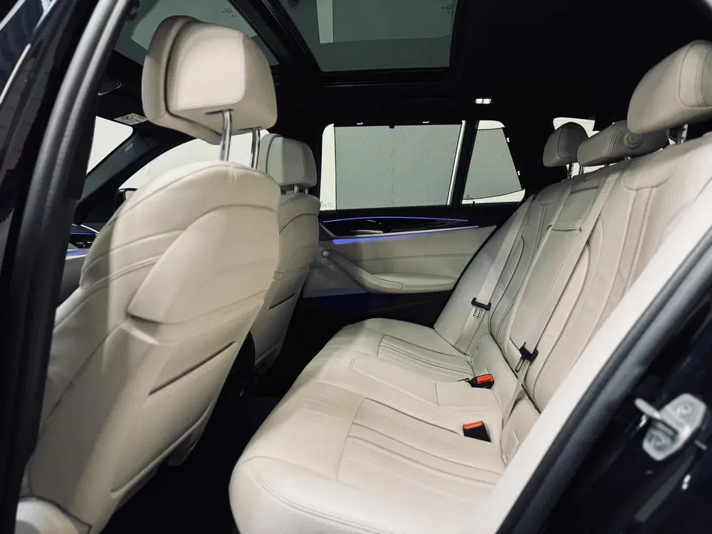 BMW 5-serie 5 Serie Touring 530i High Exe. M-Sport uit 2019, foto 5
