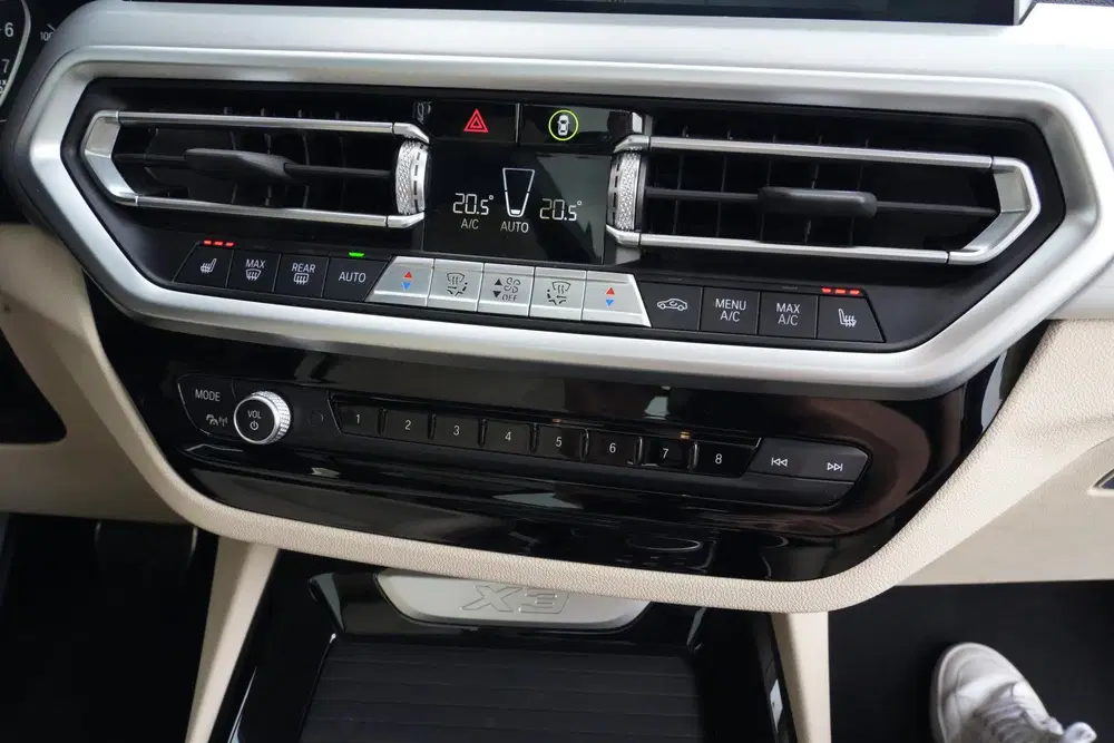 BMW X3 xDrive30e M Sport High Executive uit 2022, foto 15