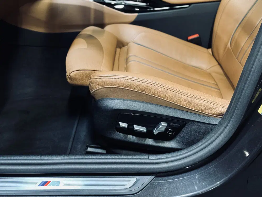 BMW 5-serie 5 Serie Touring 530e M-Sport uit 2023, foto 13