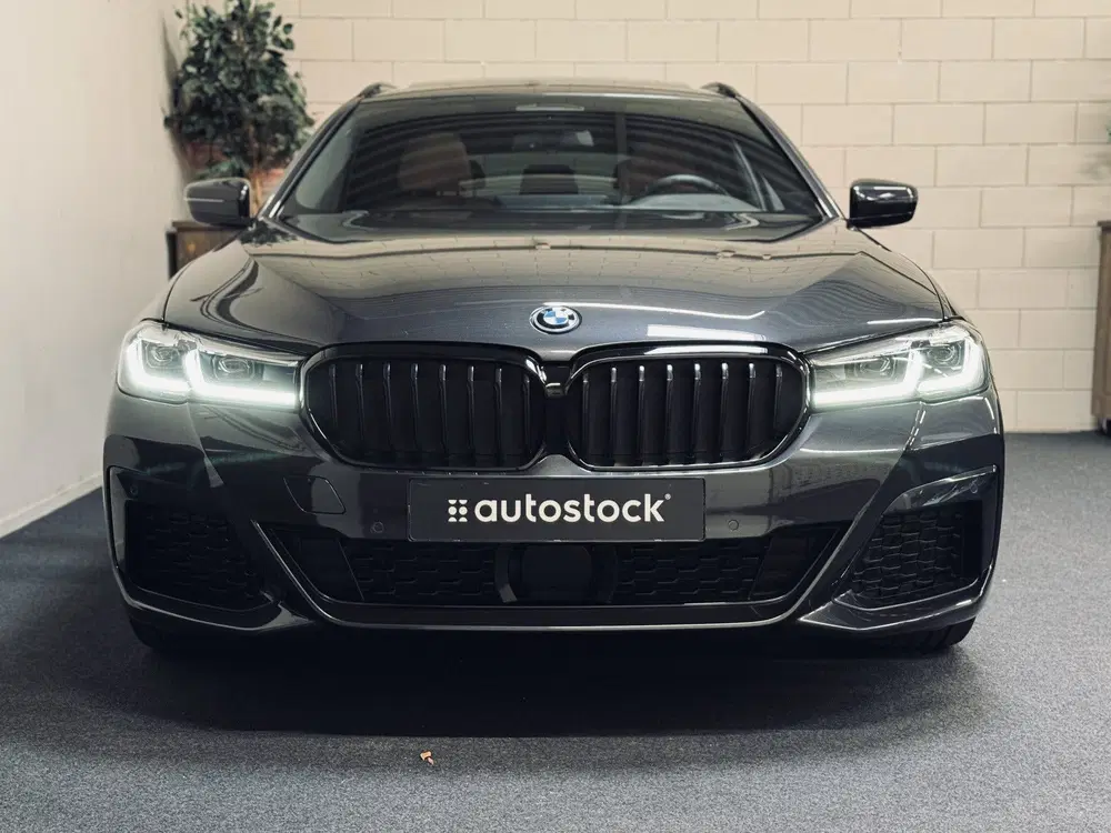 BMW 5-serie 5 Serie Touring 530e M-Sport uit 2023, foto 4
