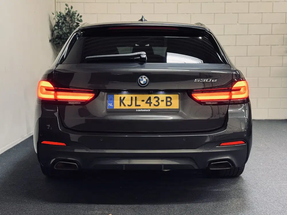 BMW 5-serie 5 Serie Touring 530e M-Sport uit 2023, foto 5