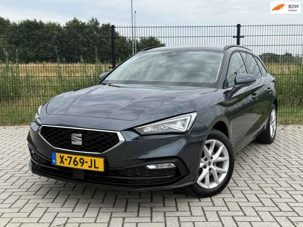 SEAT Leon 1.0 eTSI FR Business Intense uit 2022